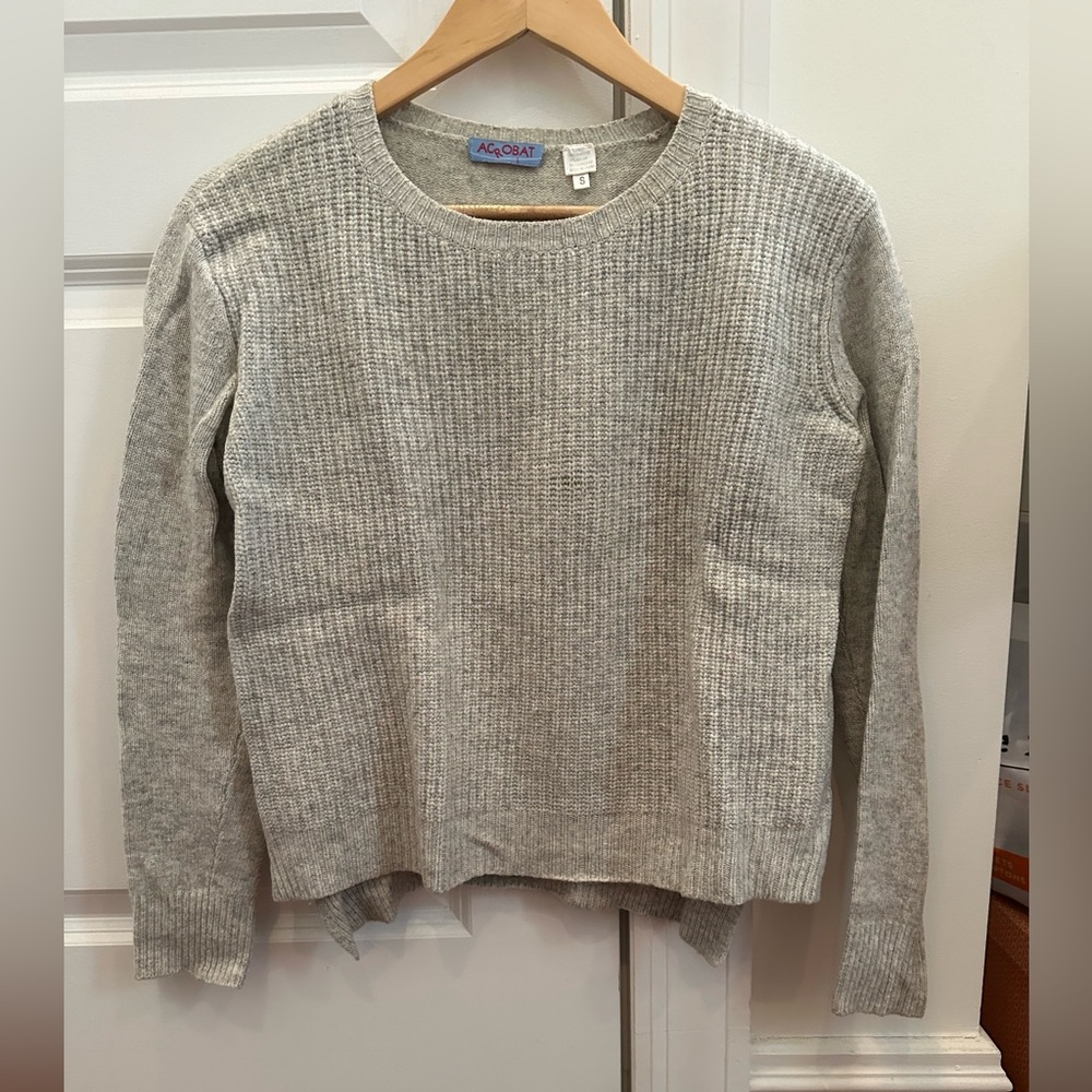 Acrobat Size M Grey Knit Sweater